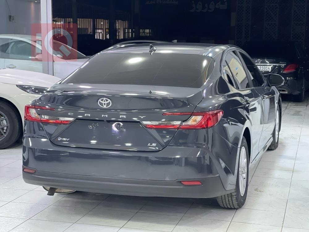 تۆیۆتا کامری